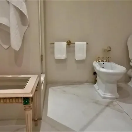 Mercanti Apts Via Passarella Apartment Milan