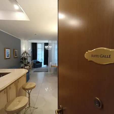 Mercanti Apts Via Passarella Apartment